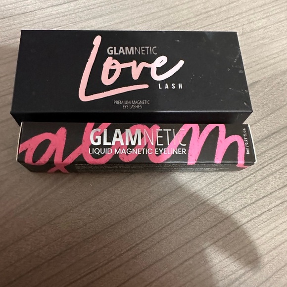 Glamnetic Love Lash False Eyelashes - Picture 3 of 5
